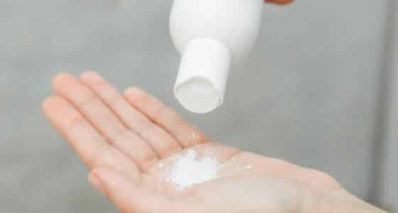 woman powder